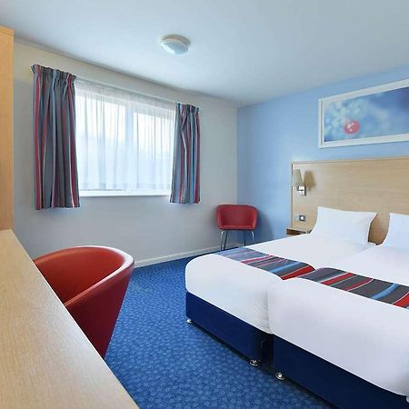 Travelodge Rugby Dunchurch Номер фото