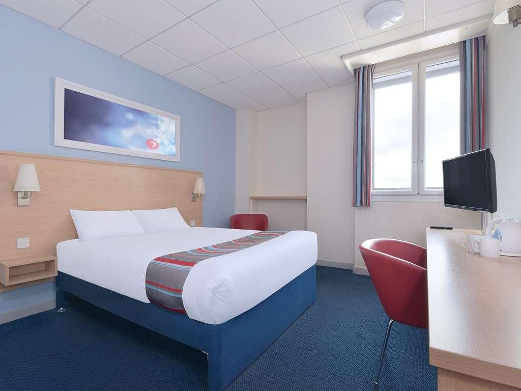 Travelodge Rugby Dunchurch Номер фото